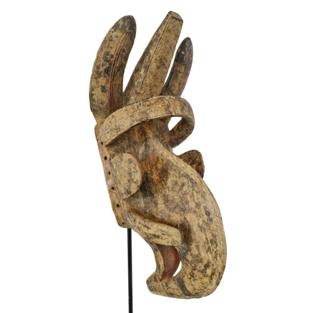 Late 19th Century Old Grebo Bird Mask on Stand For Sale In Los Angeles - Image 6 of 10