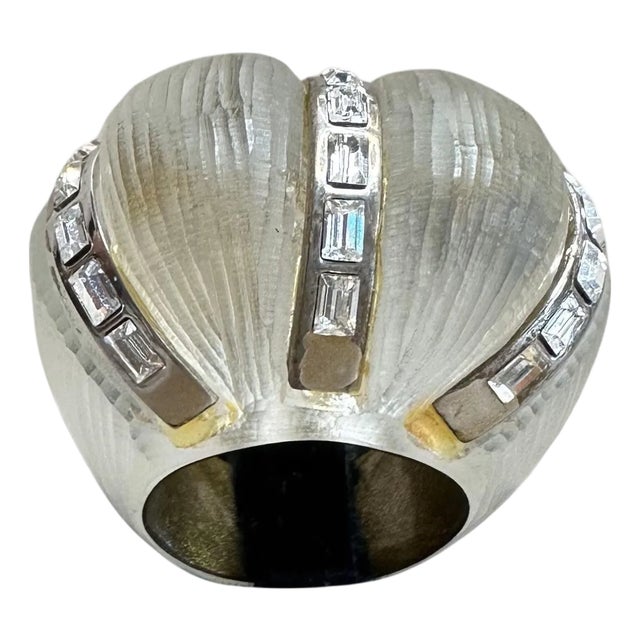 Vintage Boho Textured Lucite Ring With Rhinestones, Size 6.5 For Sale