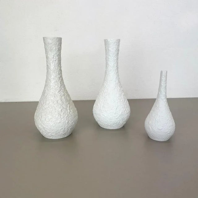 Op Art Biscuit Porcelain Vases from Edelstein Bavaria, Germany, 1970s, Set of 3 For Sale - Image 3 of 17