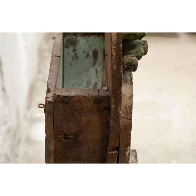 18th Century Baroque Niche in Carved Polychrome Wood For Sale - Image 9 of 12