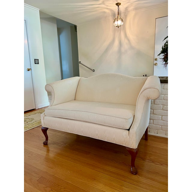 Vintage Traditional Settee Love Seat Sofa Seating Bench in White For Sale - Image 4 of 5