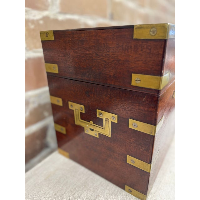 Campaign Mid 19th Century English Campaign Style Tantalus Box For Sale - Image 3 of 6