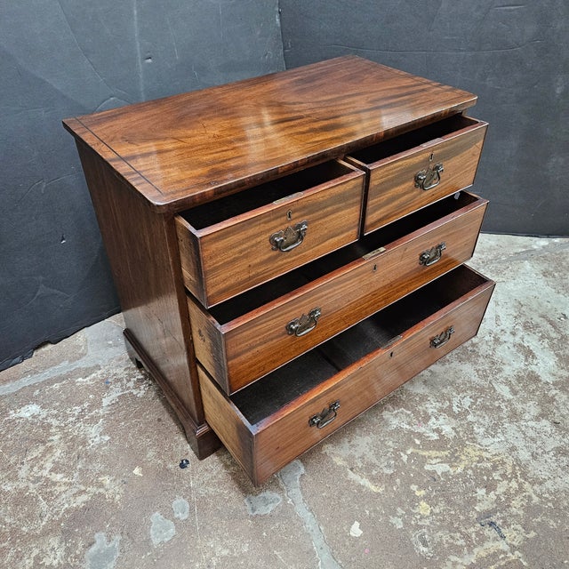 Late 19th Century Mahogany Oak Lined 2 Over 2 Drawers Georgian Chest For Sale - Image 11 of 16