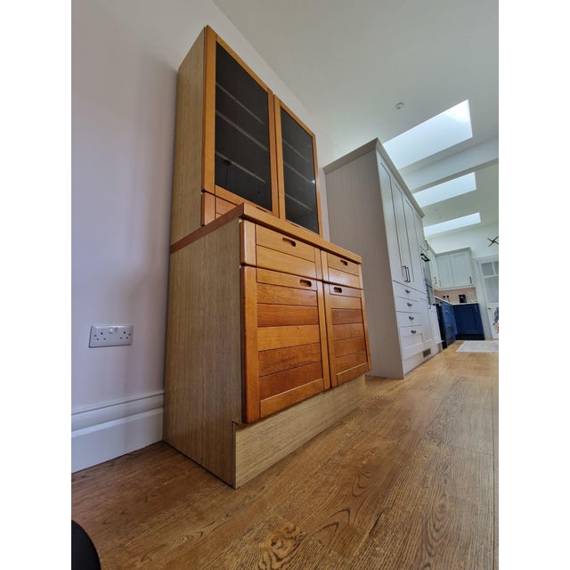 Vintage Danish Glass-Fronted Oak Display Cabinet from Vantinge Mobelindustri, 1970s For Sale - Image 18 of 18