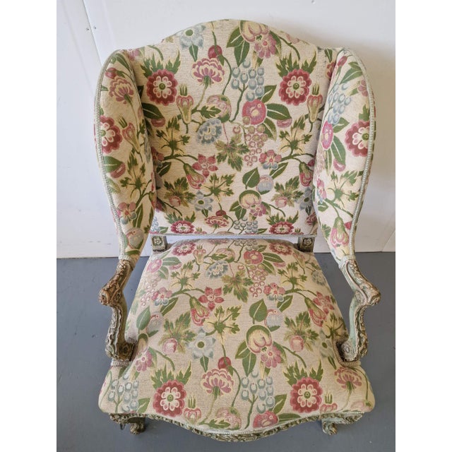 French Lounge Chair with Detailed Carvings For Sale - Image 6 of 9