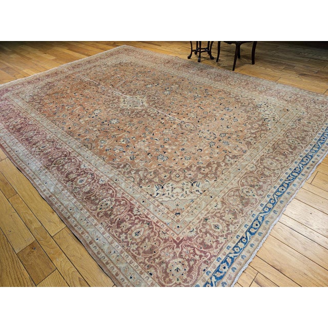 1900 - 1909 Vintage Persian Tabriz Rug, Hand-Knotted Wool, Floral Pattern, Pale Apricot & Burgundy, 10x13 For Sale - Image 5 of 16