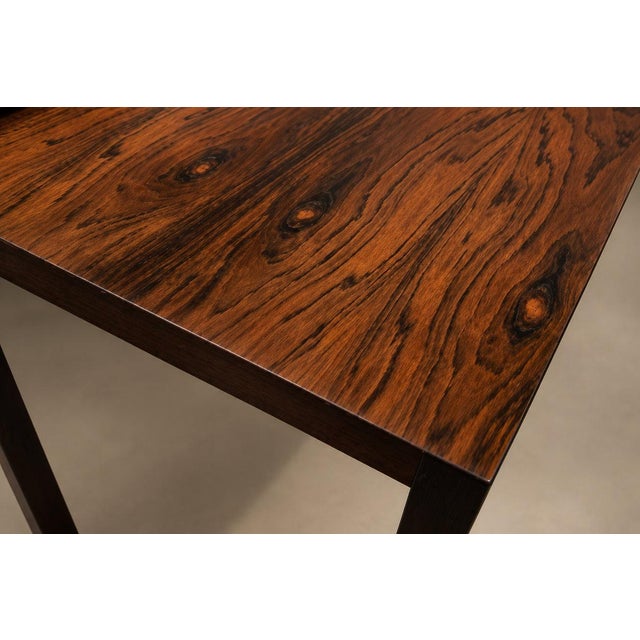 Set of Three Brazilian Rosewood Nesting Tables with Removable Tray & Brass Sabots, 1960s For Sale In New York - Image 6 of 18