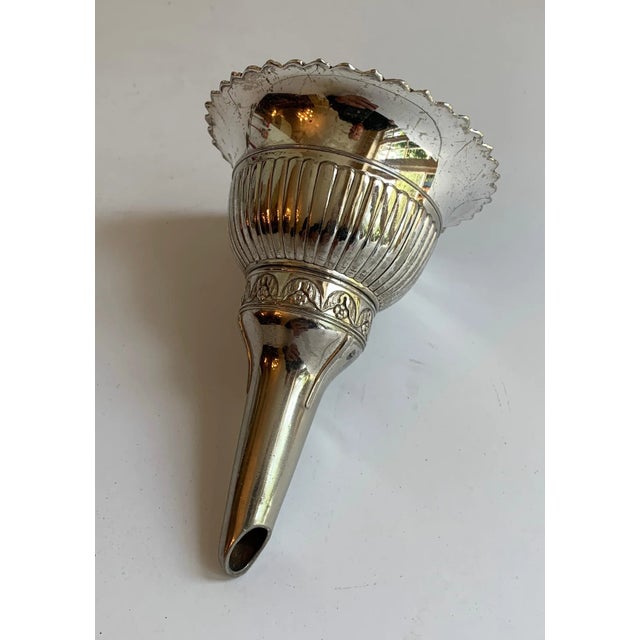 A practical decorative addition, with Tudor rose pattern, for the bar, the wine bar funnel has a strainer, allowing you to...