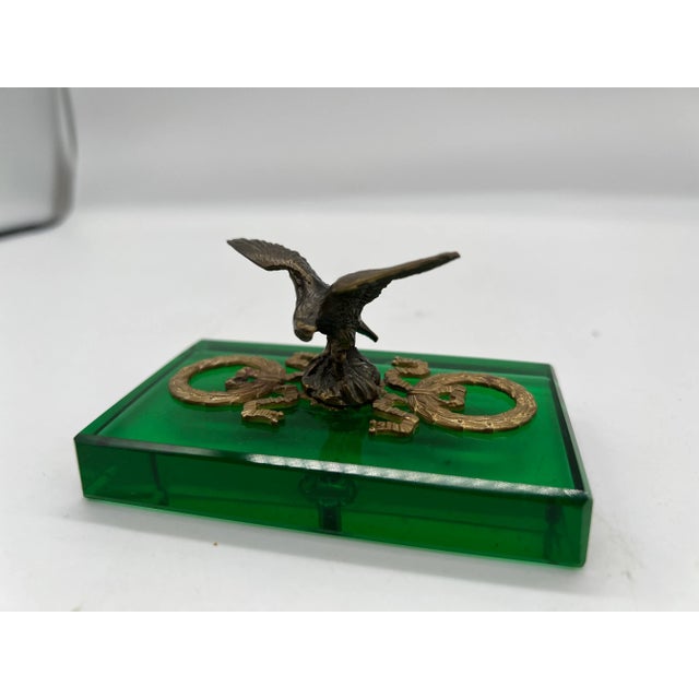Early 20th Century Antique French Empire Style Gilt Eagle Motif & Emerald Glass Paperweight For Sale - Image 5 of 6