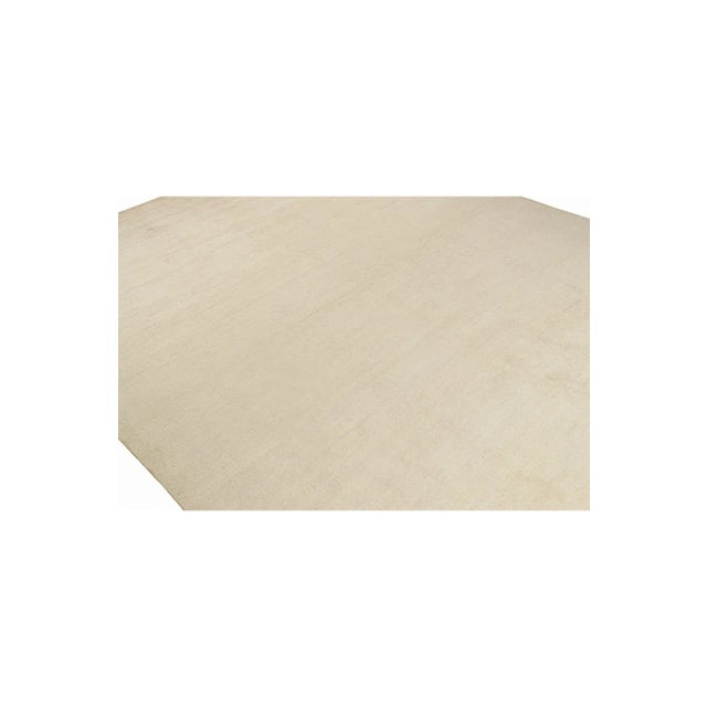 A 14X16 palace-sized rug in the latest additions to Rug & Kilim’s Texture of Color Collection. Hand-knotted in durable...