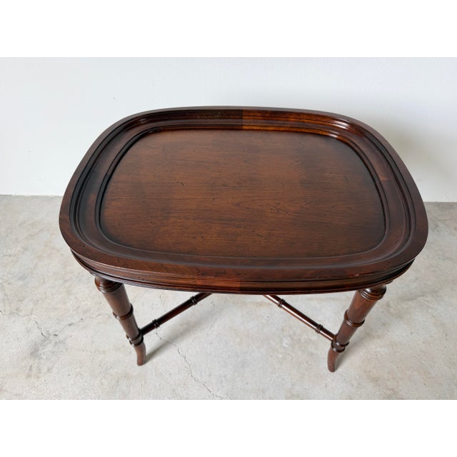 Mid-Century Modern Vintage Henredon / Hekman - Style Faux Bamboo Carved Wood Oval Tray-Top Side Table For Sale - Image 3 of 12