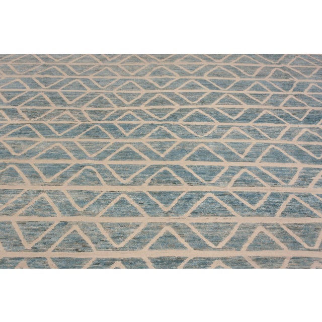 Early 21st Century Nazmiyal Collection Oversized Geometric Contemporary Rug For Sale - Image 5 of 9