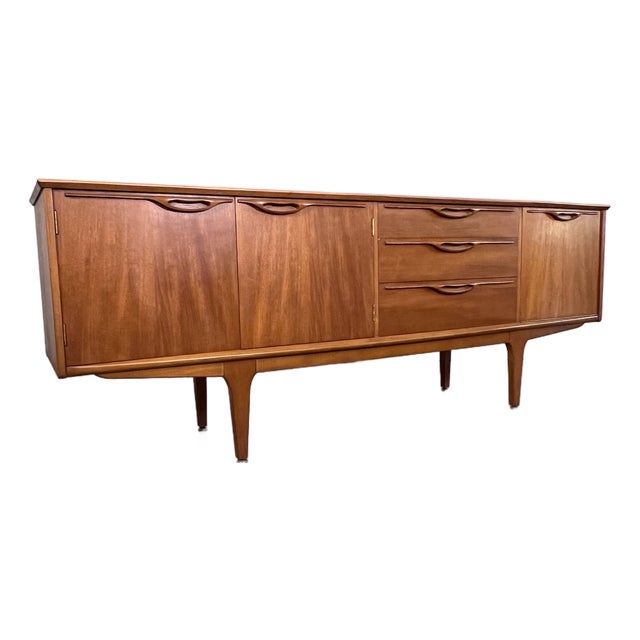 1960s Mid Century Modern Teak Credenza Bar by Jentique United Kingdom, Attributed For Sale