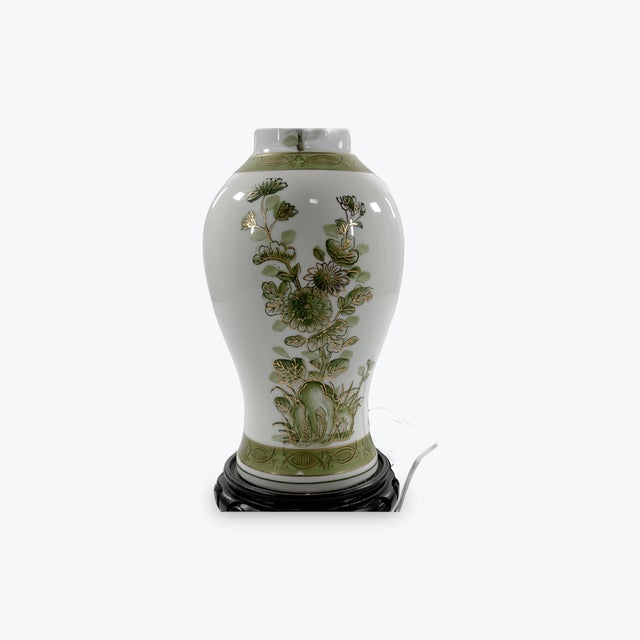 Chinoiserie Chinoiserie Style White and Green Floral Ceramic Vase Lamp For Sale - Image 3 of 4