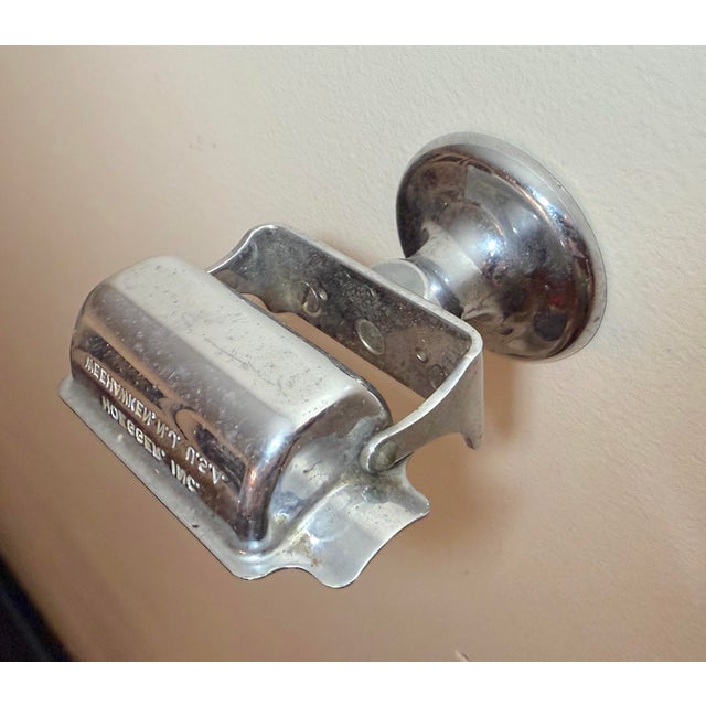 Rare Vintage Industrial Hoegger Inc. Wall-Mounted Chrome Ashtray Weehawken Nj For Sale - Image 10 of 14