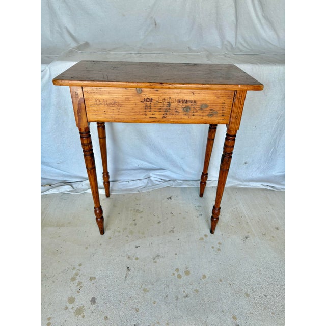 19th Century English Pine Federal Style Side Table For Sale - Image 11 of 12