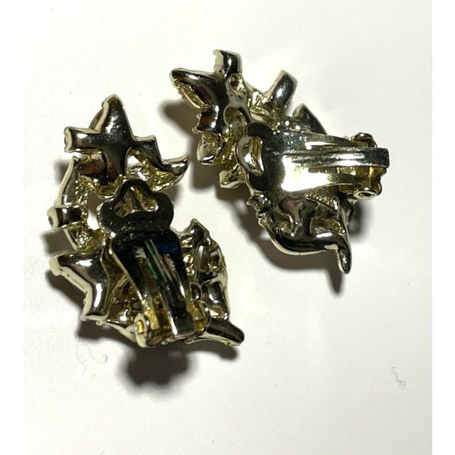 This is part of Chairish’s Costume Jewelry assortment. Sweet and sophisticated all at once, these pink glass, rhinestone,...