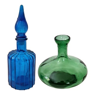 Vintage Mid-Century Modern Italian Art Glass Decanters, Cobalt Blue Ribbed & Emerald Green Empoli Style - a Pair For Sale