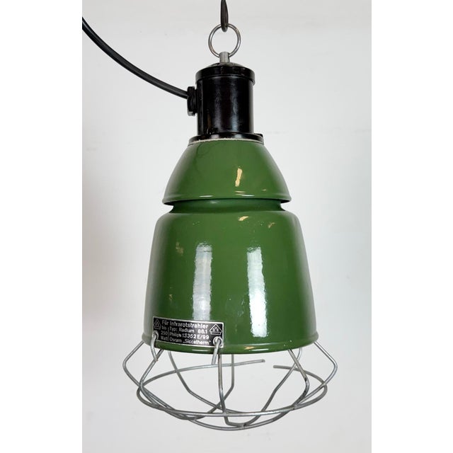 1960s Industrial Green Enamel Cage Pendant Lamp from Philips, 1960s For Sale - Image 5 of 16