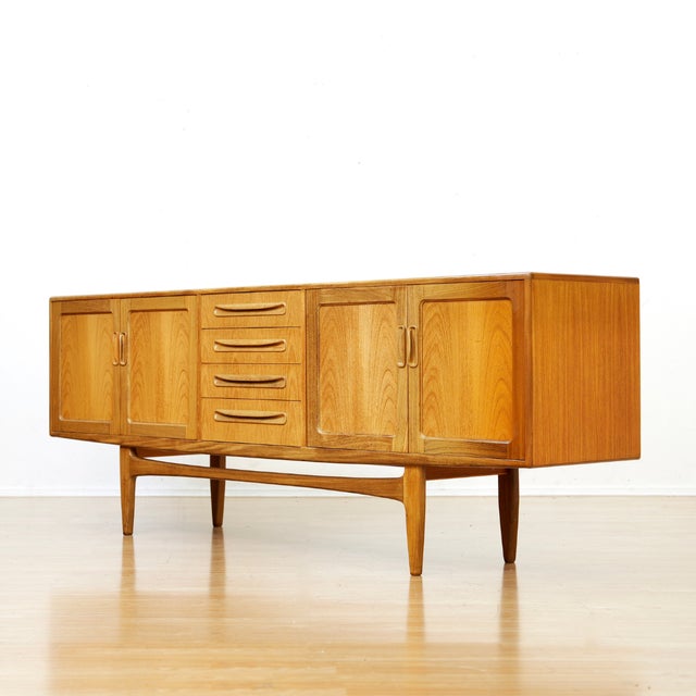 Wood 1960s Long Teak Mid Century Credenza by Vb Wilkins for G Plan For Sale - Image 7 of 10