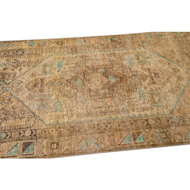 1960s Vintage Persian Distressed Handmade Medallion Beige Wool Rug For Sale In New York - Image 6 of 7