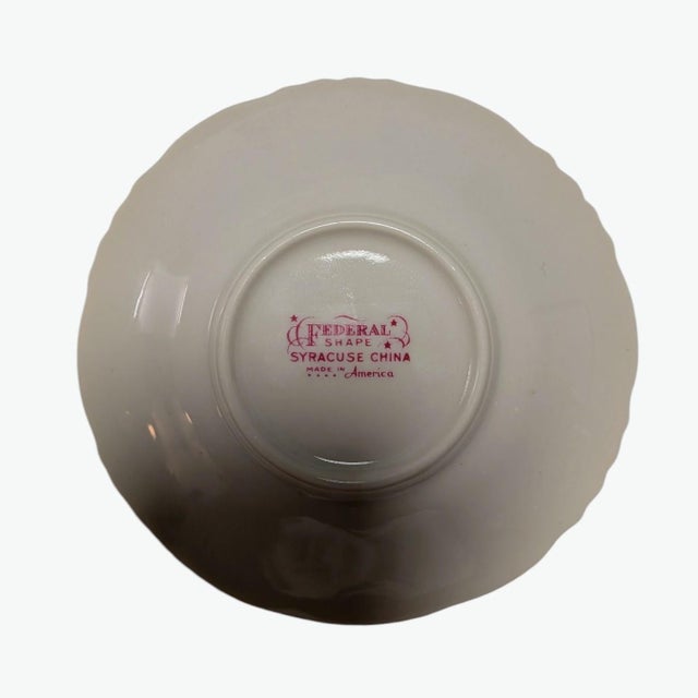 Syracuse China 1960s Six Syracuse China Carvel Cups and Saucers For Sale - Image 4 of 9