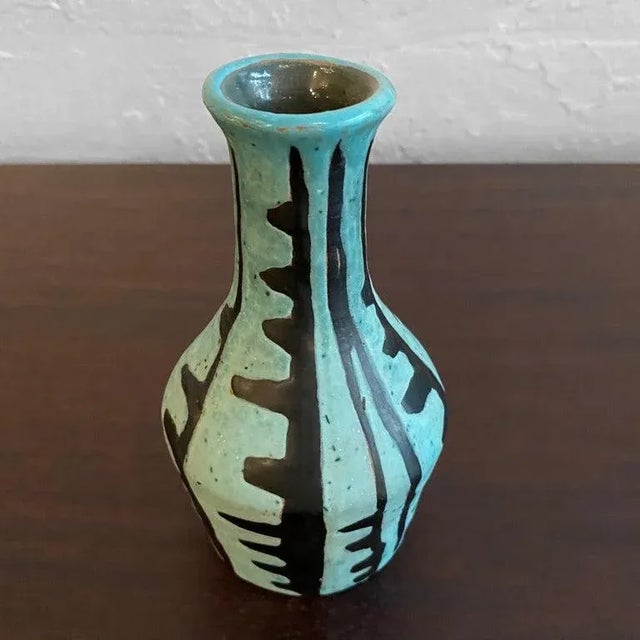 1960s Tribal Style Modern Art Pottery Vase by Livia Gorka For Sale In New York - Image 6 of 12