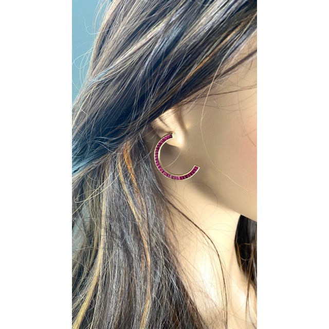 14 Karat Yellow Gold Trending Crescent Moon Shaped Earrings With Baguette Ruby Weighing 8.00 Carat D - 2 Pieces For Sale - Image 13 of 13