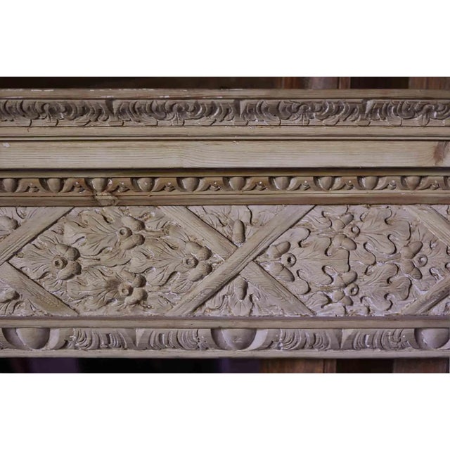 English Pine Mantel Antique Petite Scale English Georgian Style - Hand Carved For Sale - Image 3 of 9