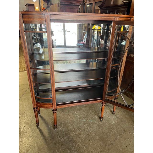 Brown Early 20th Century Berkey and Gay Sheraton Style Cabinet For Sale - Image 8 of 16