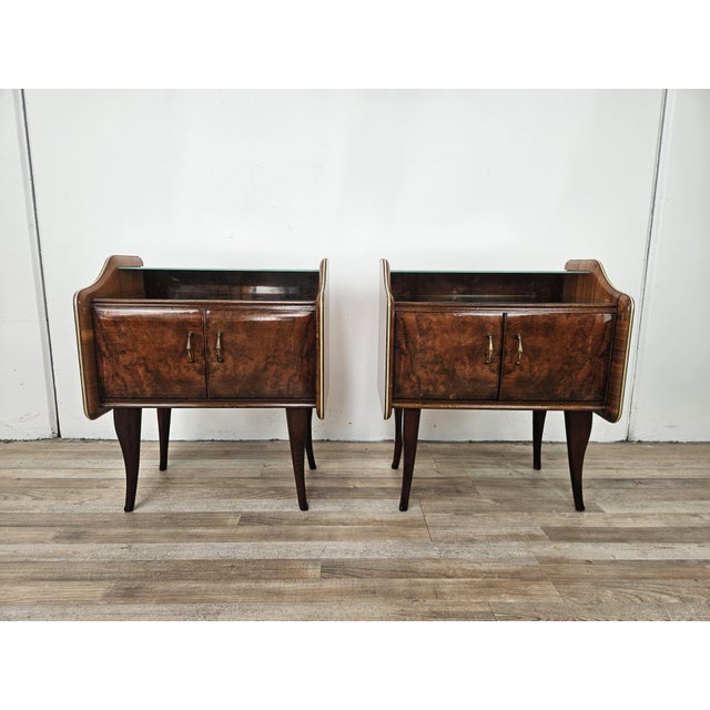 Art Deco Bedside Tables in Walnut Burl with Mirrored Shelves and Brass Handles, 1950, Set of 2 For Sale - Image 18 of 18