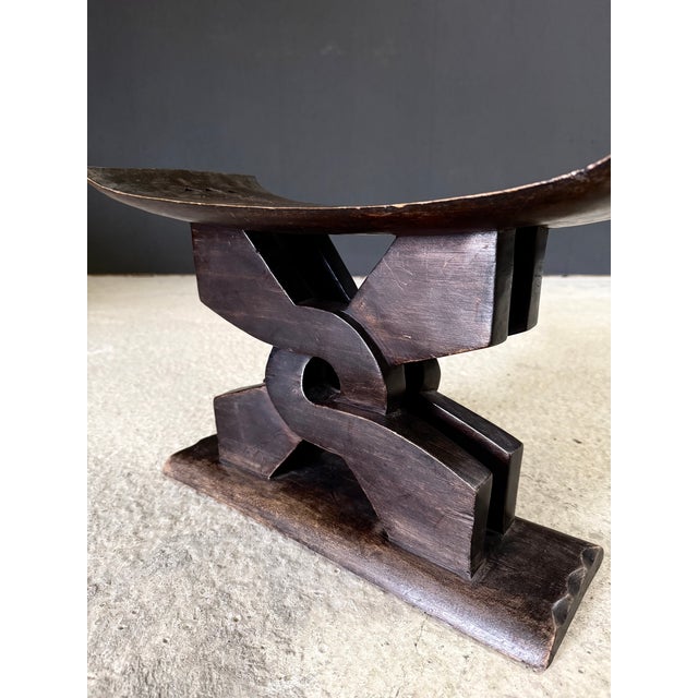 Brown Handcarved Ashanti Tribal Stool, Africa, 1950s For Sale - Image 8 of 17