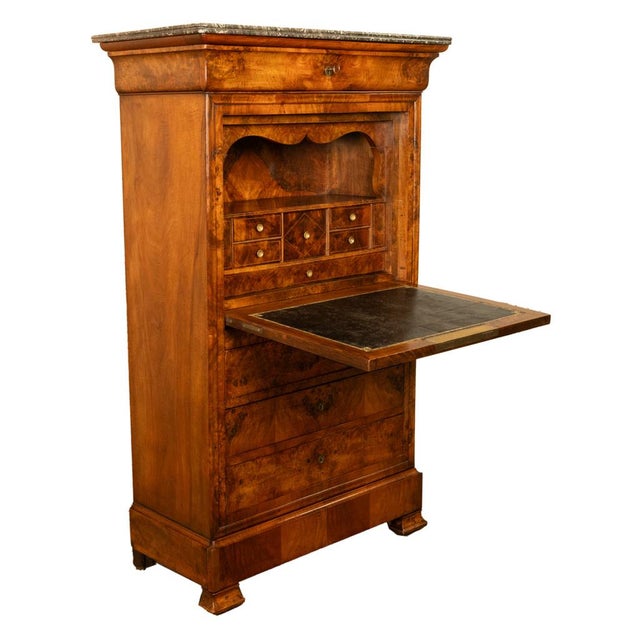 A fine, elegant, antique 19th century French Louis Philippe walnut Secrétaire à Abattant, desk/chest, circa 1840. This...