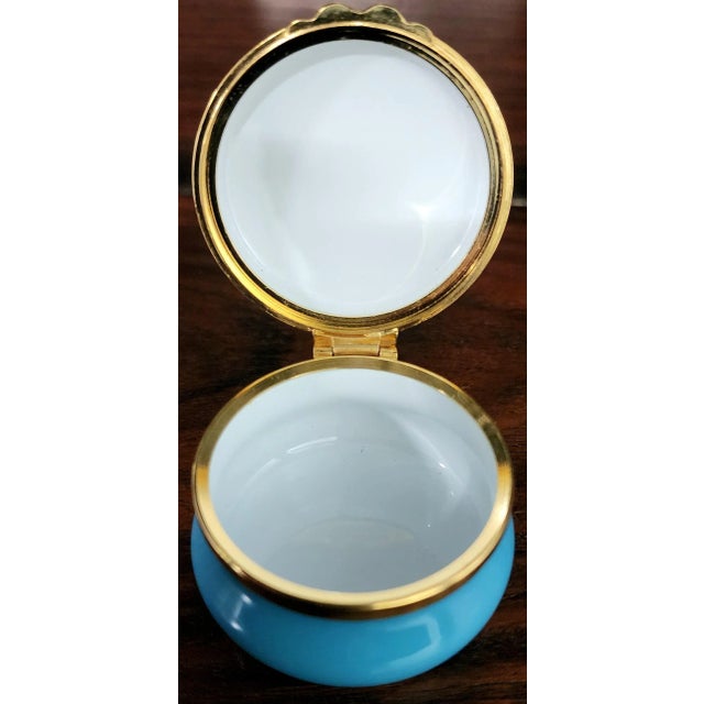 Cerulean Kingsley English Fine Enamel "Happy Birthday" Round Box For Sale - Image 8 of 10
