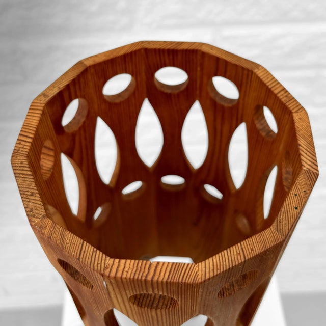 Wood Swedish Pinewood Table Lamp by L.O. Nilsson for Nordisk Present, 1970s For Sale - Image 7 of 9