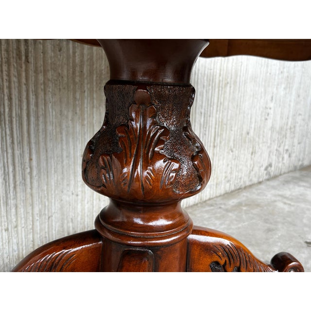20th Century Spanish Mariano Garcia Carved Pedestal Coffee Table For Sale - Image 4 of 18