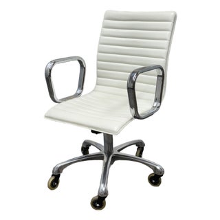 Crate & Barrel Ripple Ivory Bicast Leather Office Chair For Sale