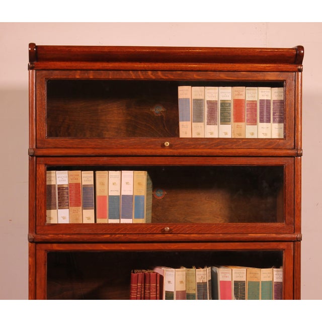 Bookcase in Oak with Drawers by Globe Wernicke, 1890s For Sale - Image 4 of 11