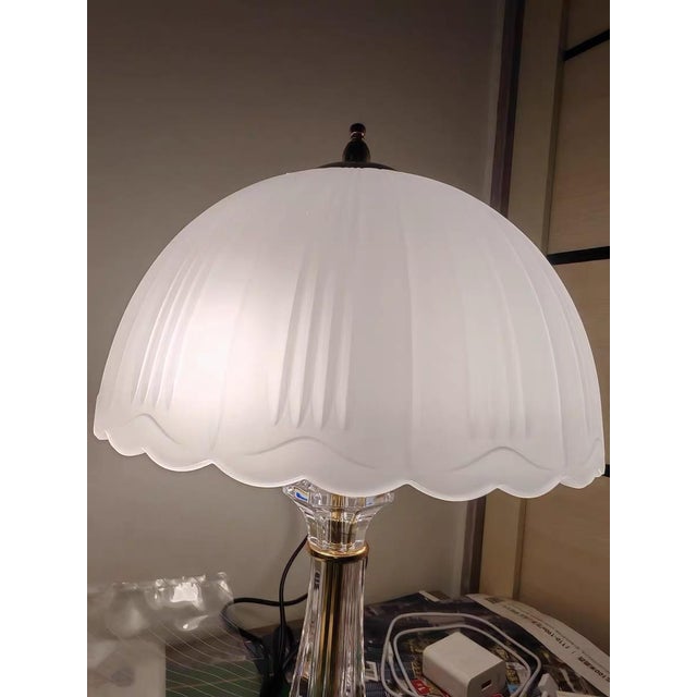 2020s Soft White Vertical Texture Crystal Gilded Table Lamp For Sale - Image 5 of 8