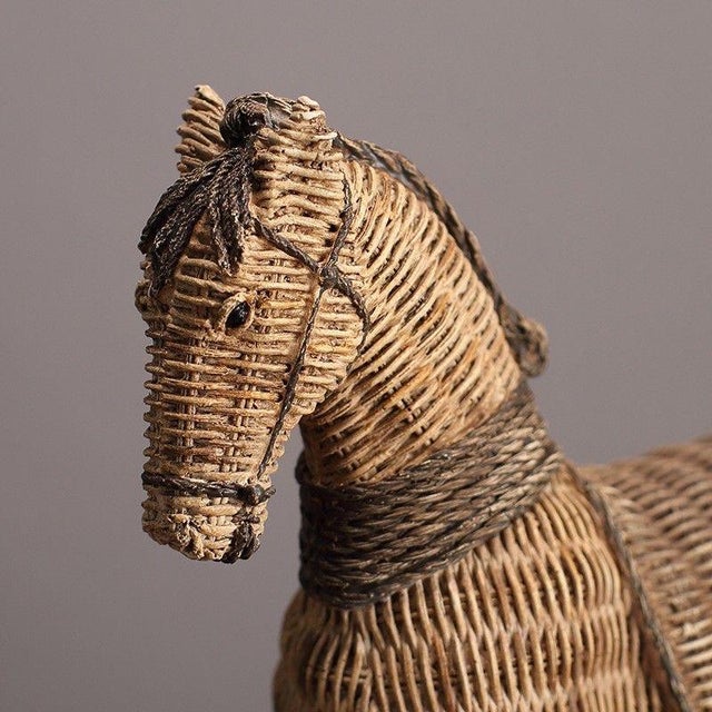 This rattan horse sculpture is hand-woven from natural rattan. The smooth outline restores the body lines of the horse....