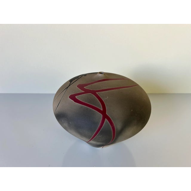 80's Kerry Gonzalez Raku Bud Pottery Vase For Sale In Miami - Image 6 of 12