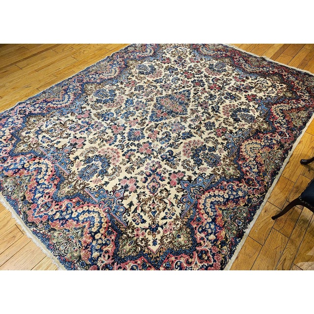 Vintage Kerman Rug, Hand-Knotted Wool, Allover Floral Pattern, Ivory & Blue, 9x12 For Sale - Image 17 of 17