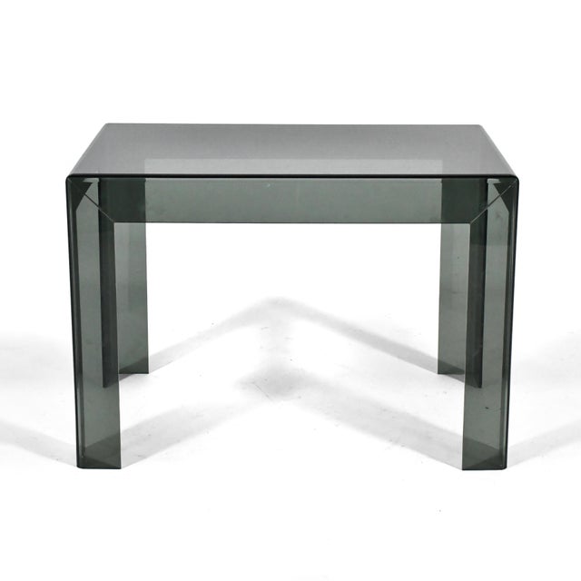Mid-Century Modern 1970s Attributed to Les Prismatiques Smoked Lucite Side / End Table For Sale - Image 3 of 9