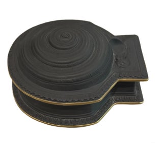 Vintage Black Ceramic Basalt Seashell Box With Gilt Gold Edges #1 of 2 Available For Sale