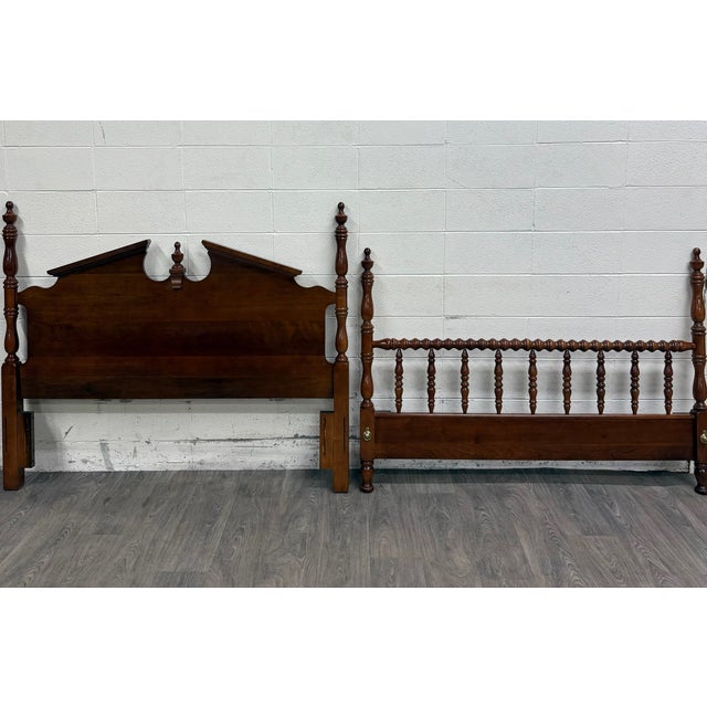 Late 20th Century Vintage Convertible Queen or Full Size Colonial Style Four Poster Pediment Bed For Sale - Image 5 of 10