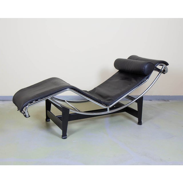 LC4 Chaise Longue by Le Corbusier for Cassina, 1980s For Sale - Image 3 of 14