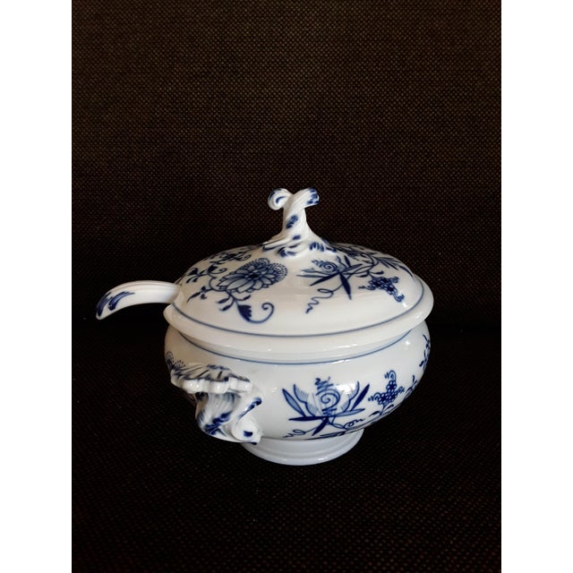Small Lidded Soup Tureen with Matching Ladle from Meissen, 1950s For Sale - Image 6 of 8