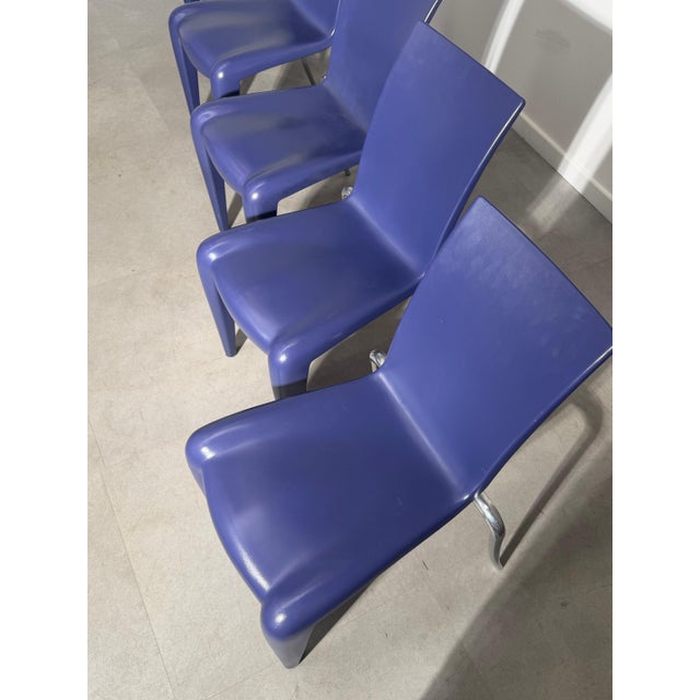 Louis 20 Dining Chairs by Philippe Starck for Vitra, Set of 6 For Sale - Image 5 of 8