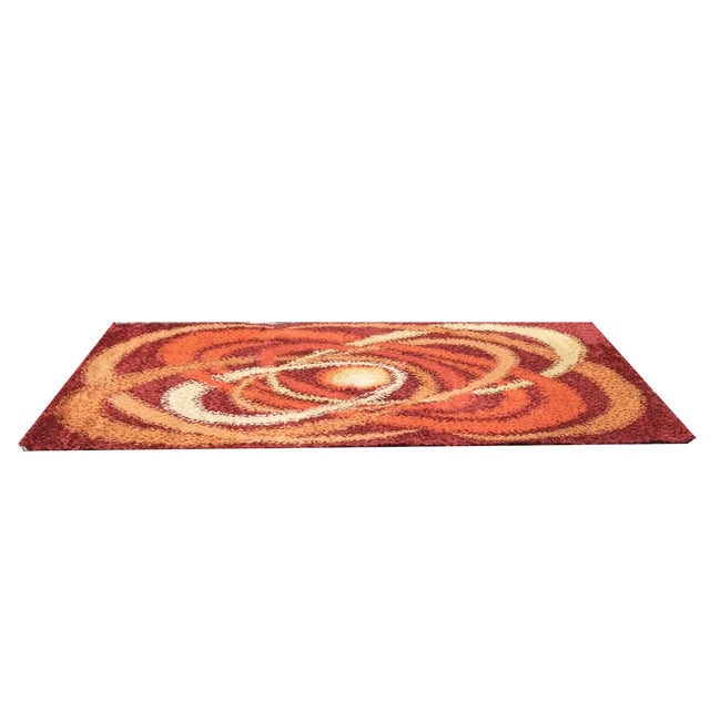 A beautiful, large rectangular rug, Model Iris, made from pure virgin wool and produced in Italy by S.A.M.I.T. Manifattura...