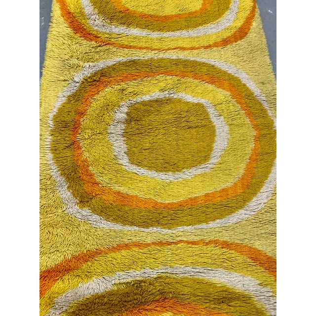 Textile Mid Century Modern Rya Rug – Vintage Shag Sunburst Accent Rug – Small Area Rug For Sale - Image 7 of 11